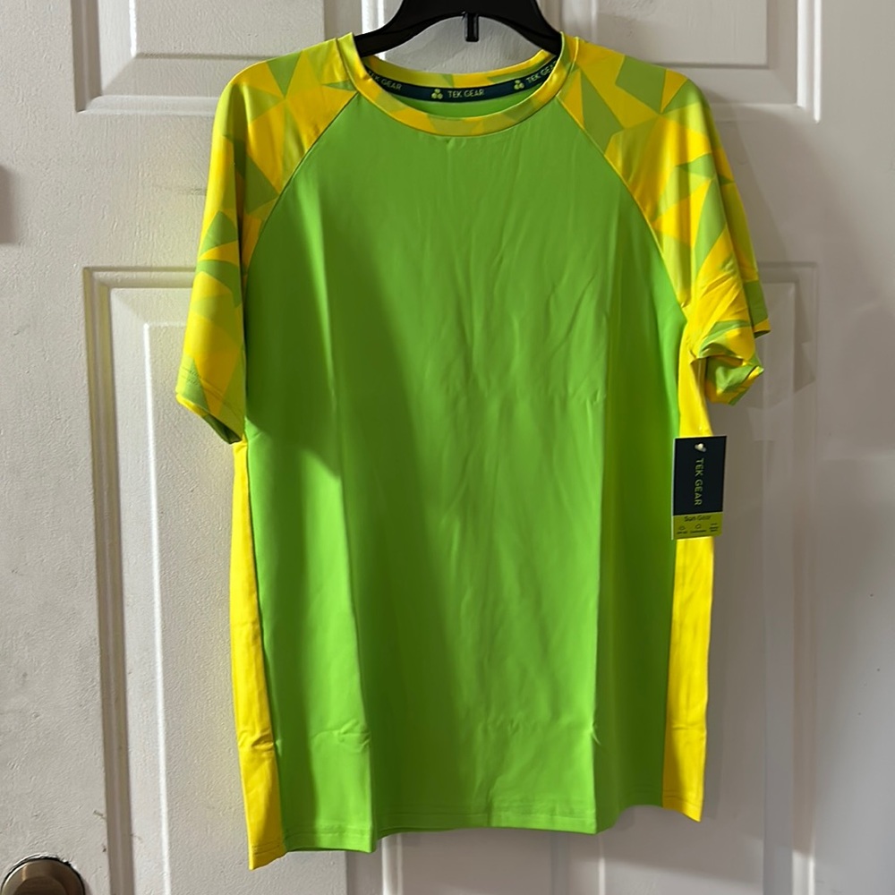 TEK GEAR ATHLETIC TOP: GREEN/YELLOW: NEW WITH TAGS: SIZE L
